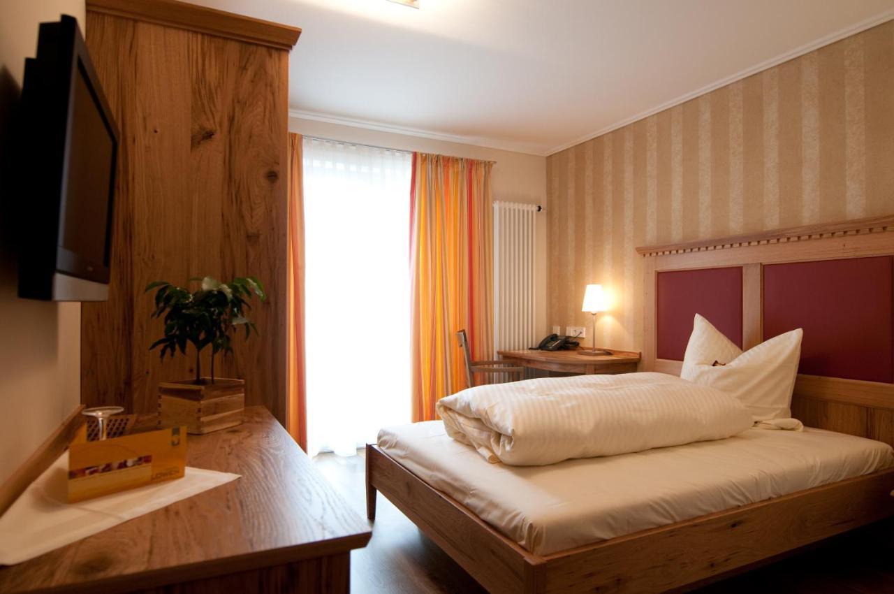 Hotel & Gasthof Loewen Ulm Eksteriør billede